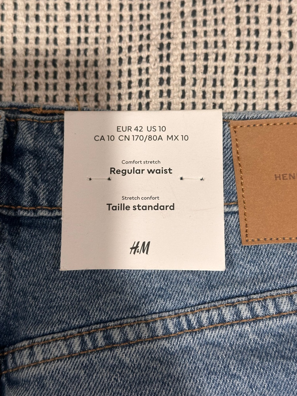 H&M shorts - regular waist - Picture 2 of 4